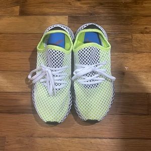 Adidas Deerupt Neon Sneakers